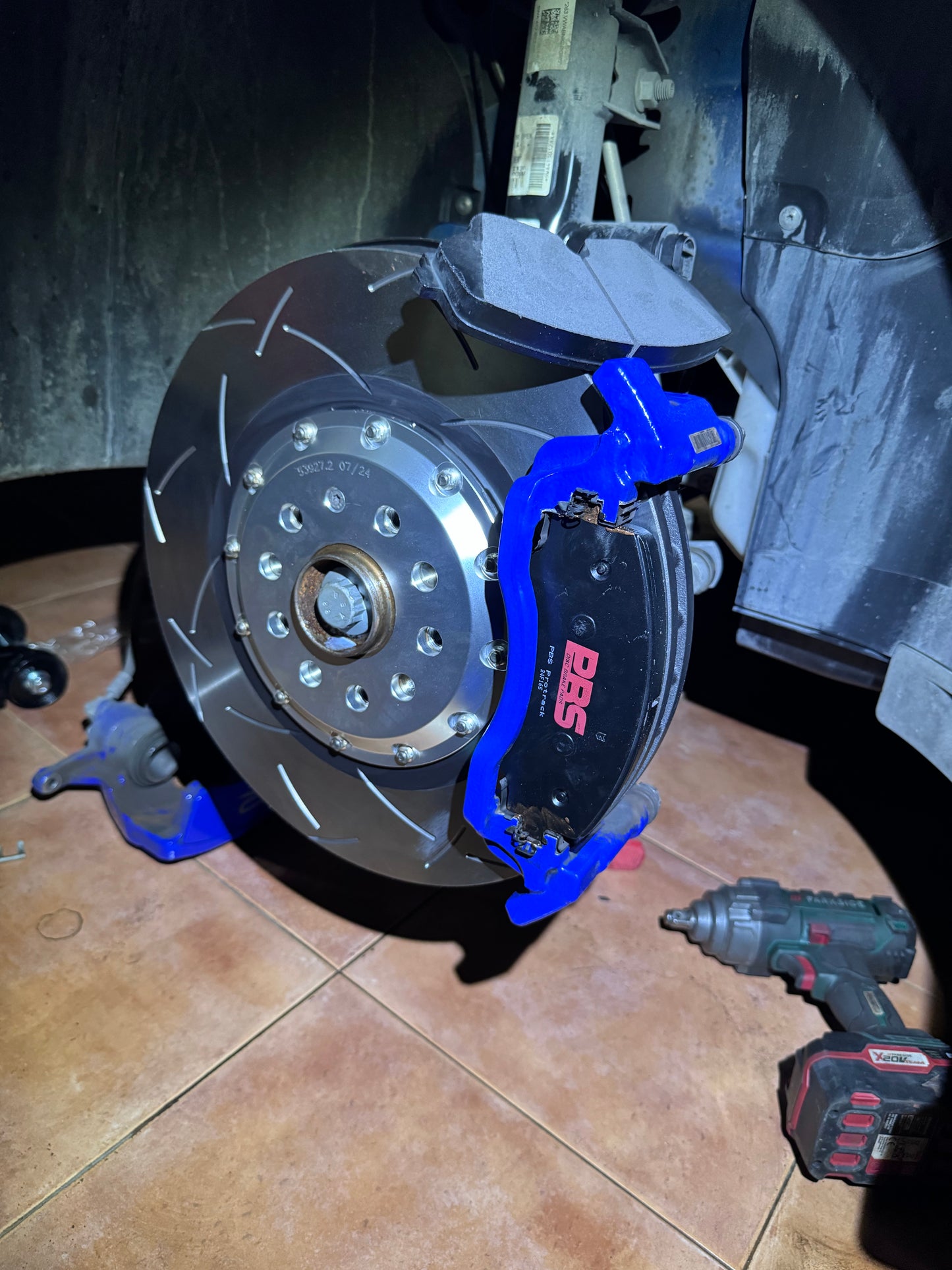 Kit frenada Golf mk8 R / GTI Clubsport (frenada 357mm 4 pistones)
