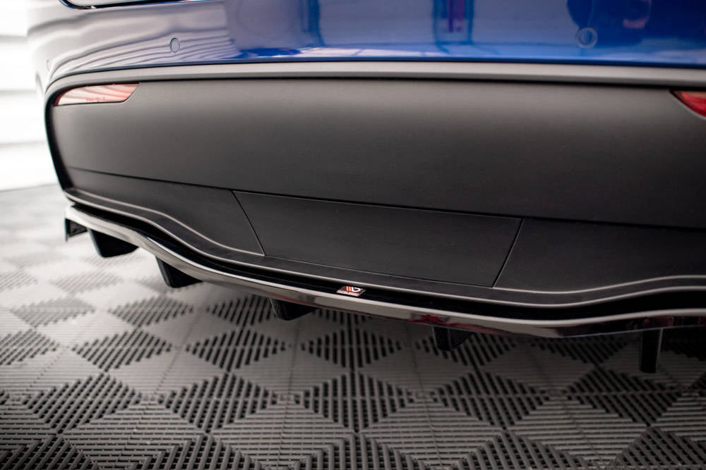 Añadido difusor Maxton Tesla Model Y 2020 -