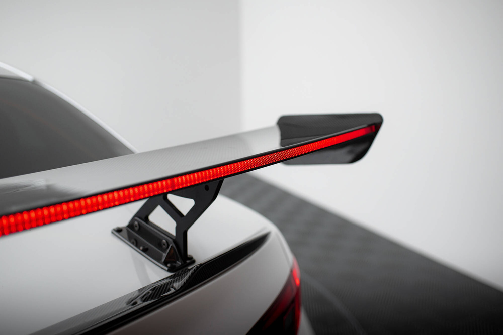 Aleron Carbono con led Maxton Alfa Romeo Giulia Quadrifoglio 2016 -