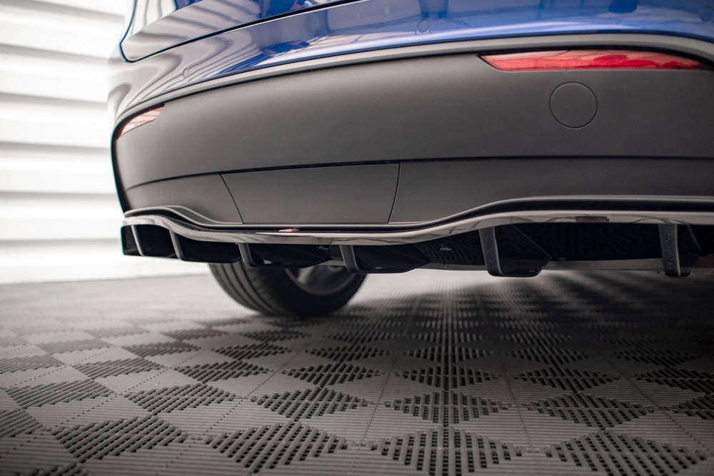 Añadido difusor Maxton Tesla Model Y 2020 -