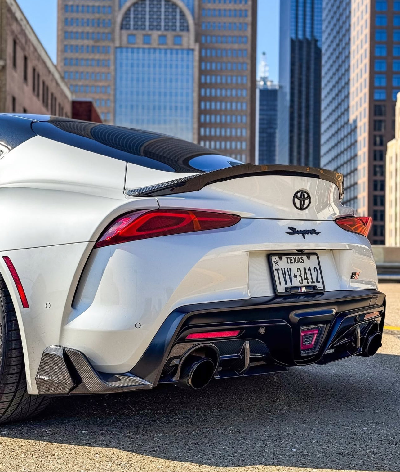 Añadidos laterales Difusor trasero carbono Armaspeed Toyota Supra mk5