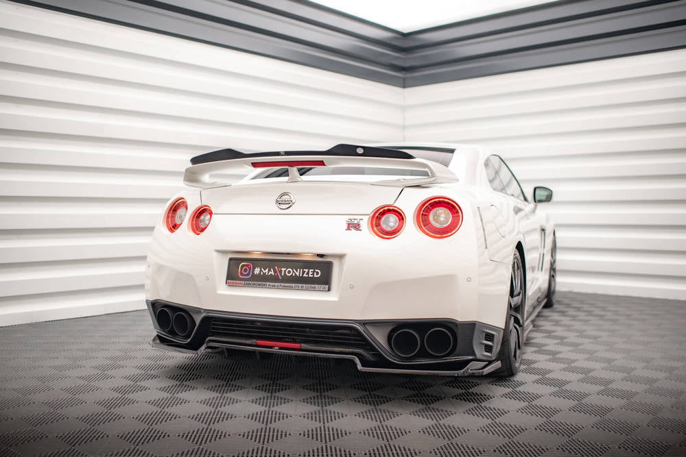 Añadido aleron maxton Nissan Gtr R35 2011/16