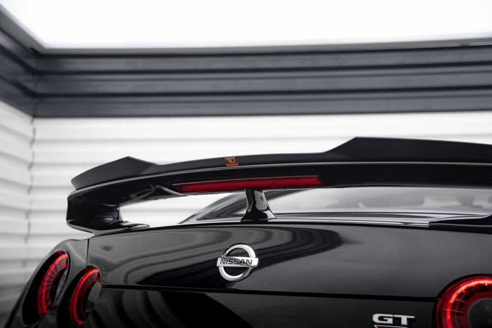 Añadido aleron maxton Nissan Gtr R35 2011/16