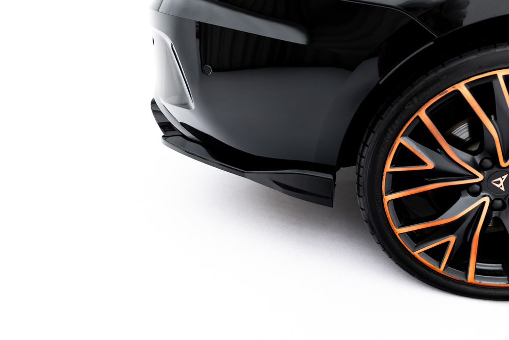 Añadido lateral difusor Maxton V5 Cupra Leon ST 2024-