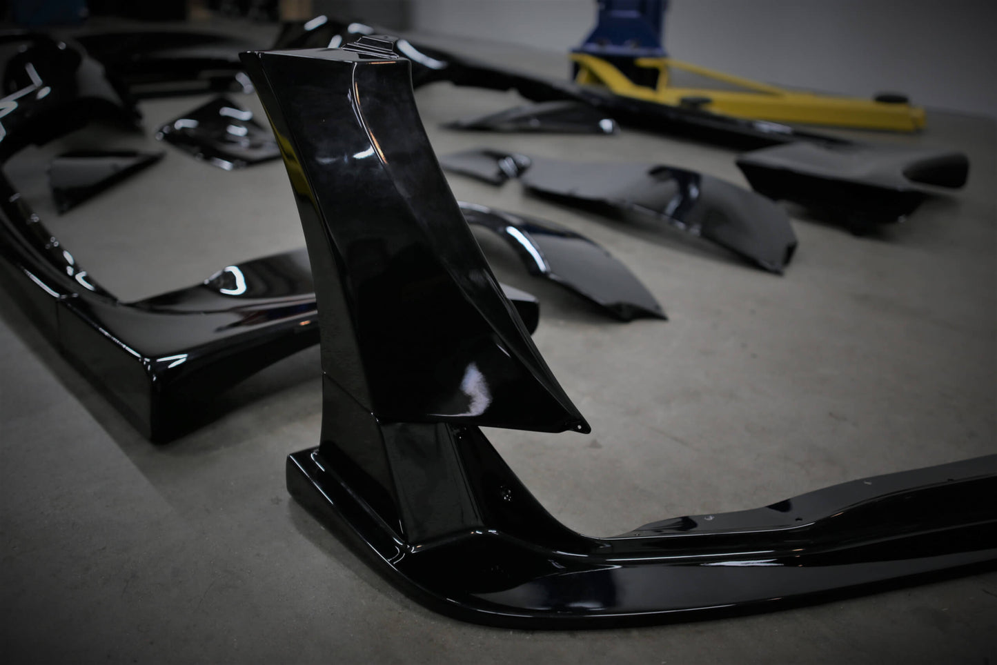 Wide Body kit HKS Toyota Supra Mk5 a90 con alerón