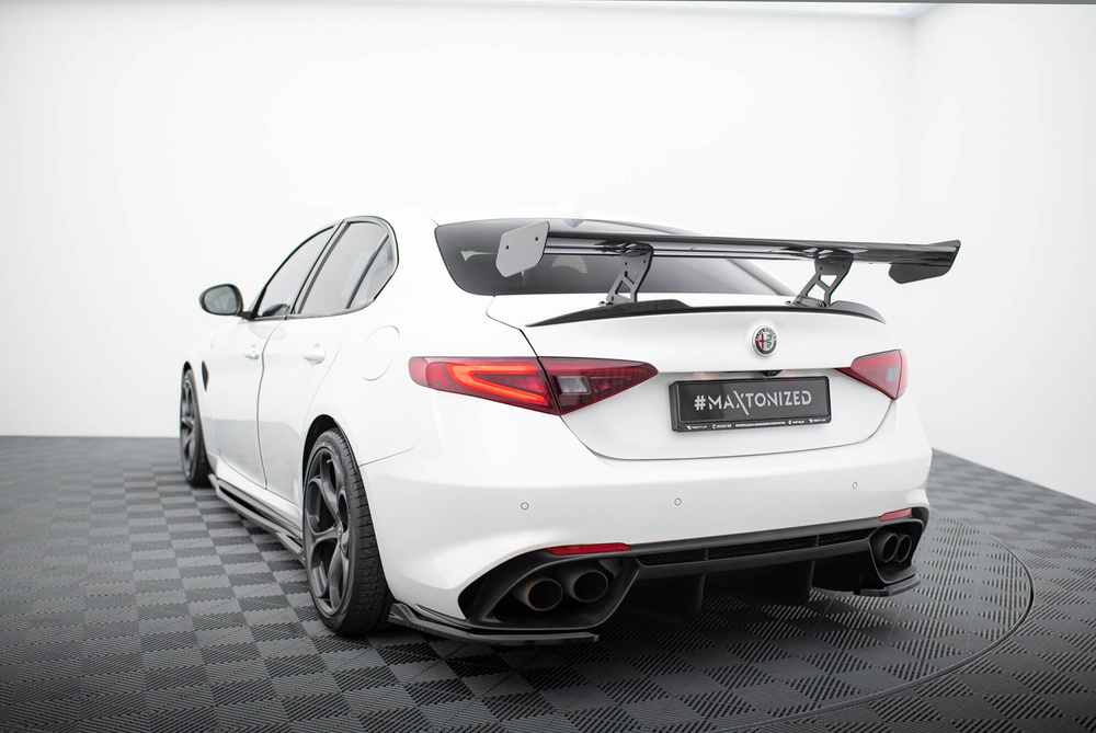 Aleron Carbono Maxton Alfa Romeo Giulia Quadrifoglio 2016 -