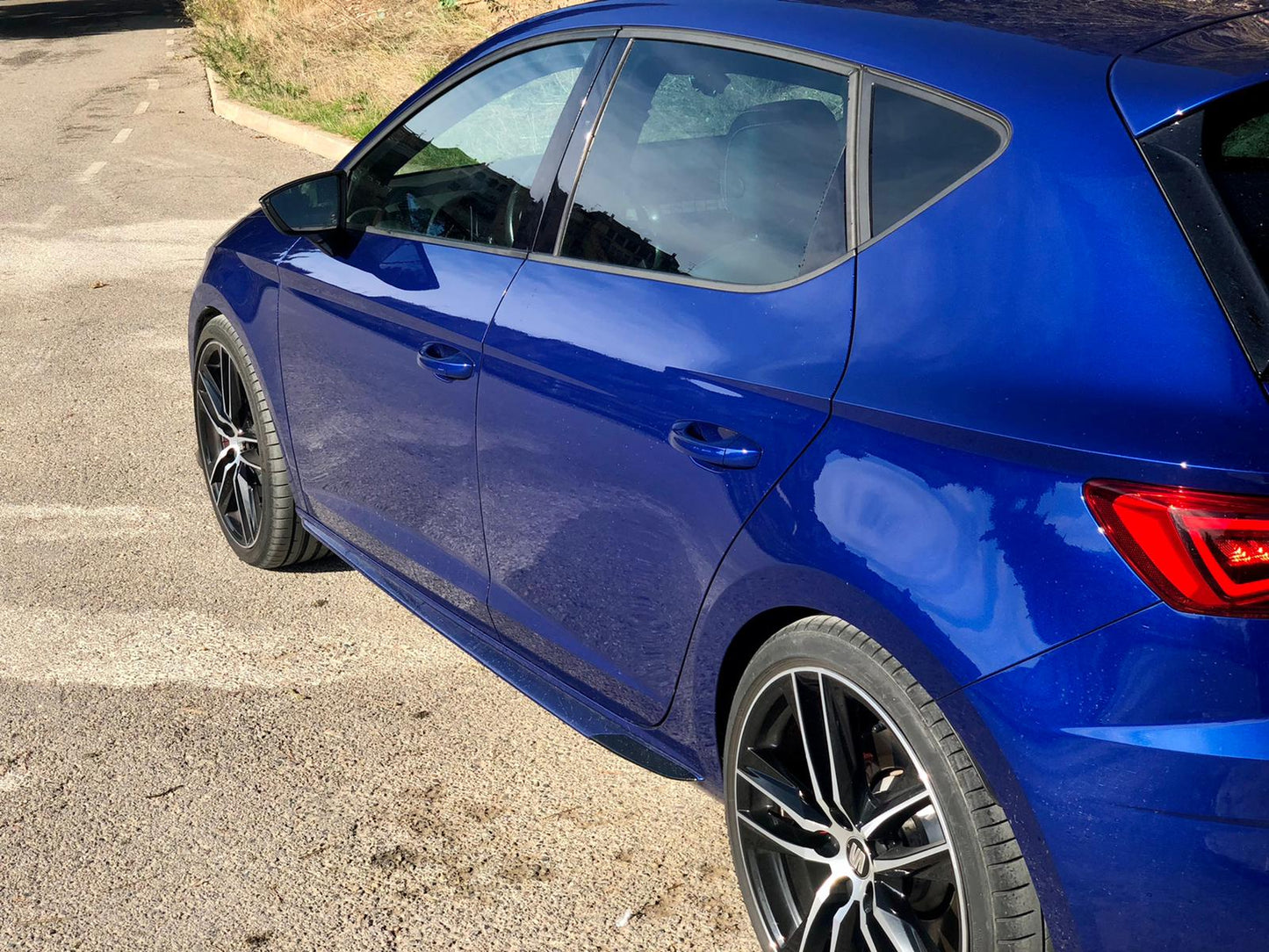 Taloneras tipo Blade seat Leon mk3 5P y ST Normal/Fr/Cupra 2012-2020
