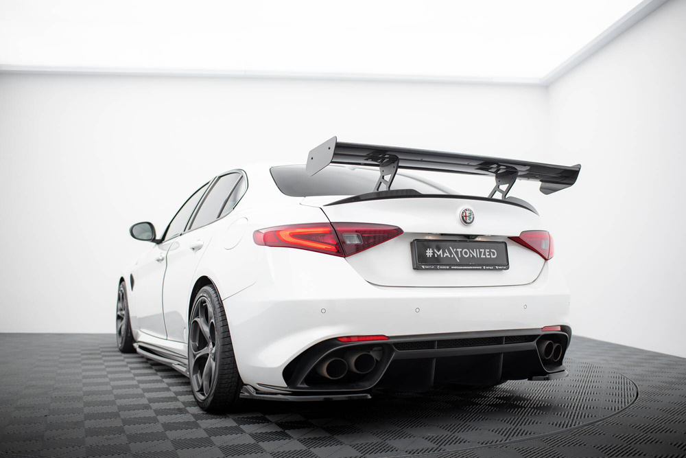 Aleron Carbono Maxton Alfa Romeo Giulia Quadrifoglio 2016 -