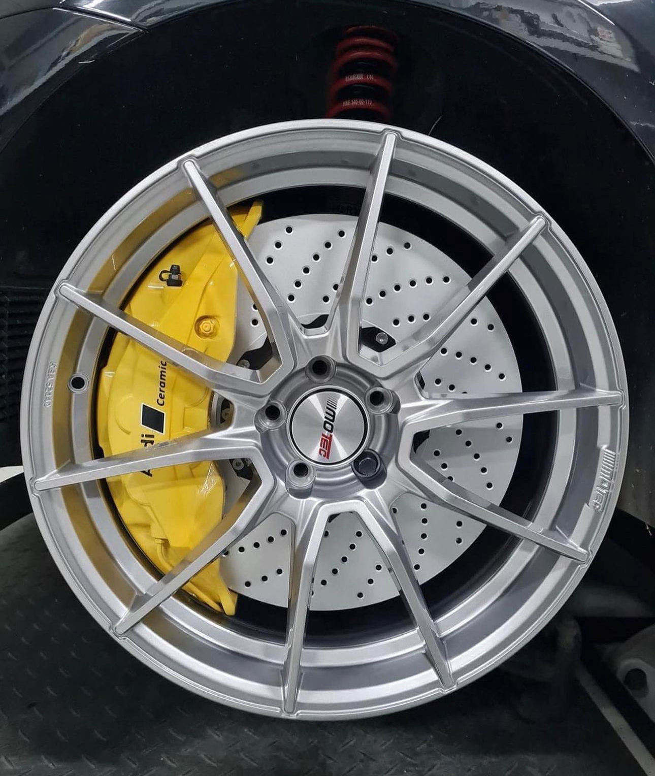 Llantas Motec MCR2 -ULTRALIGHT 17” / 18” / 19” / 20” - Lightgrey