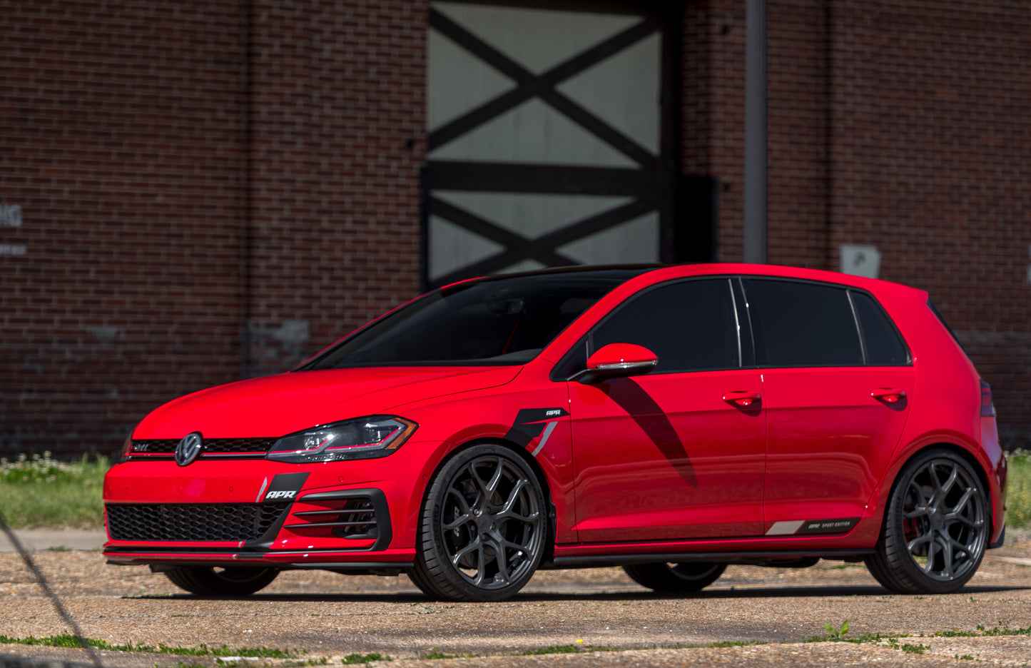 Llanta APR A01 Flow Formed 19 x 8.5 - 5x112 ET45 - Gunmetal