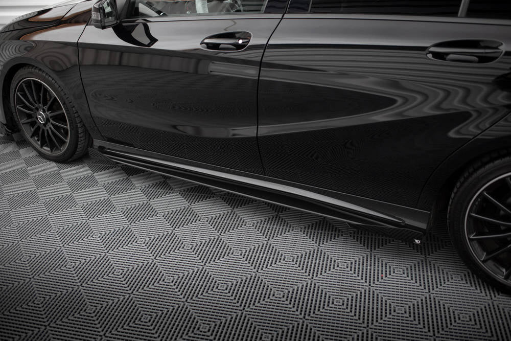 Taloneras Maxton Pro + flaps Mercedes Clase A W176 Amg Line 2015/18