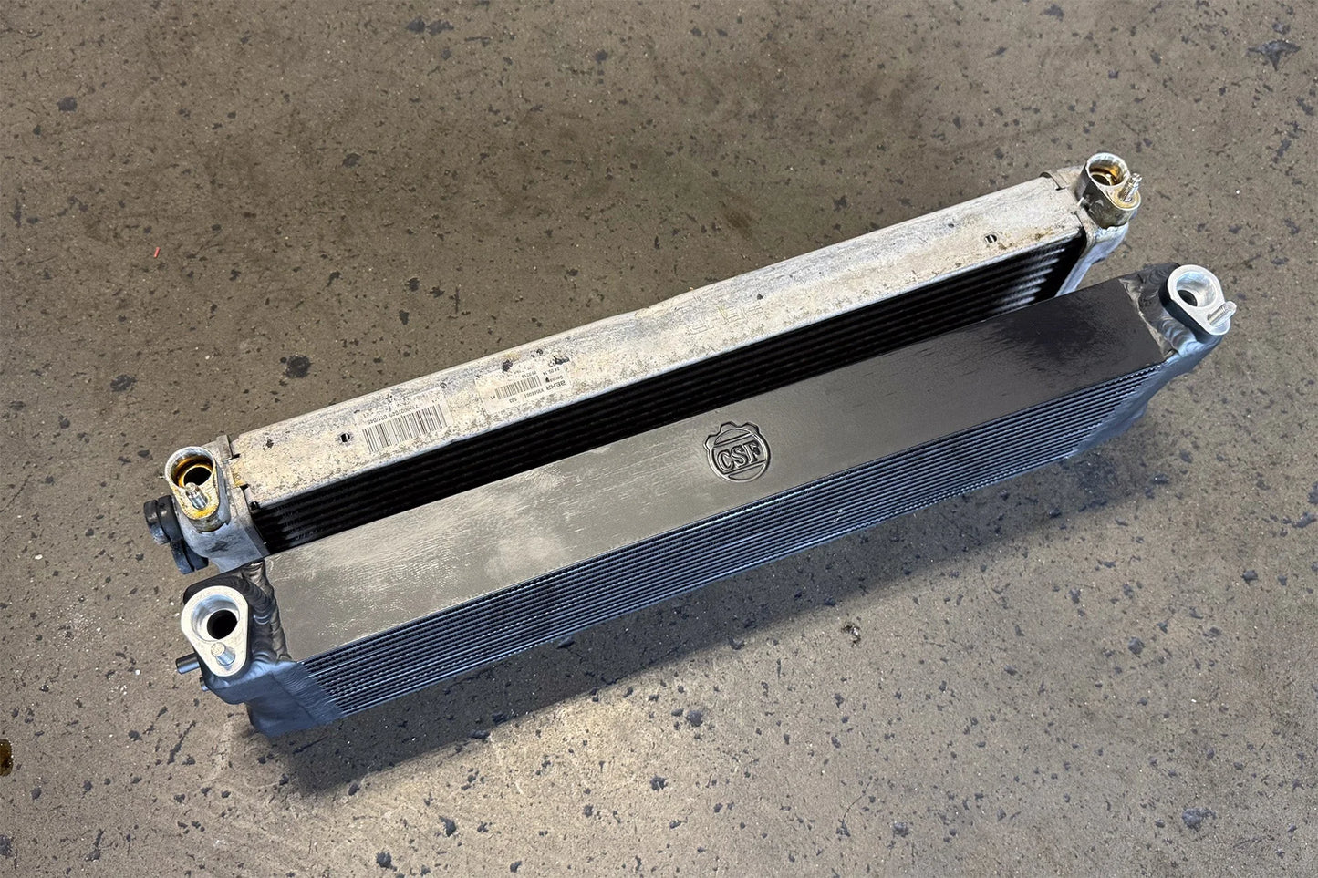 Radiador de aceite CSF para BMW M5 / M6 F1x , M5 / M8 F9x y M5 G9x