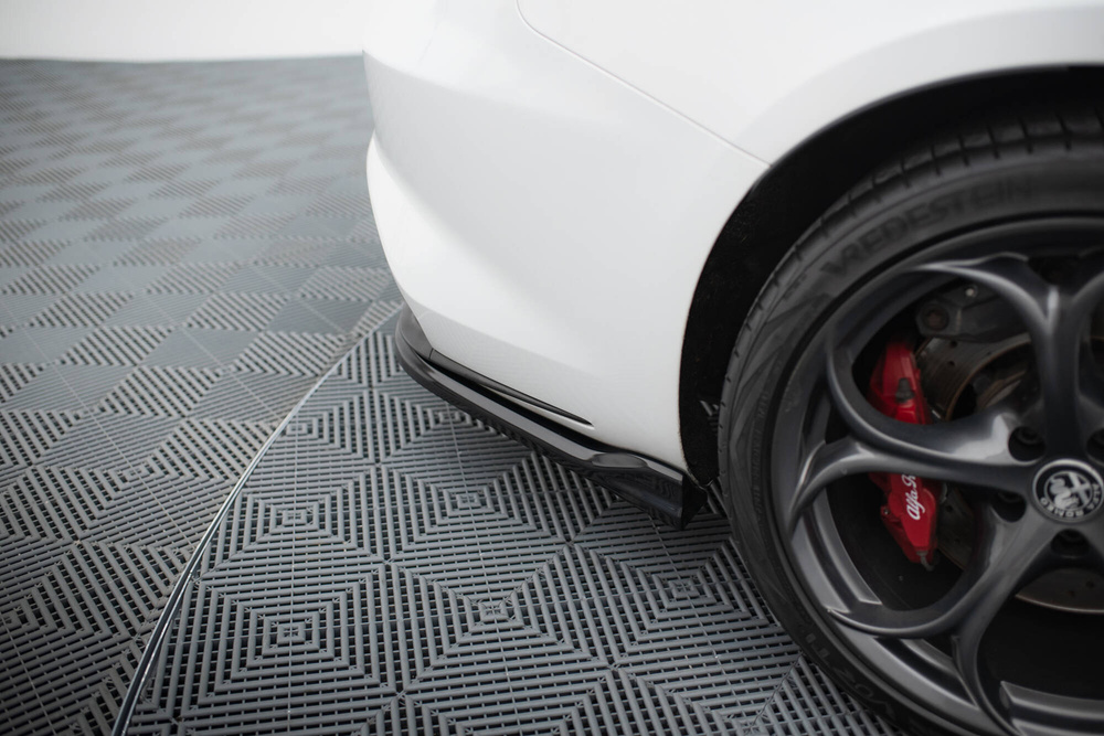 Añadido lateral difusor Maxton ALFA ROMEO GIULIA Quadrifoglio 2016-