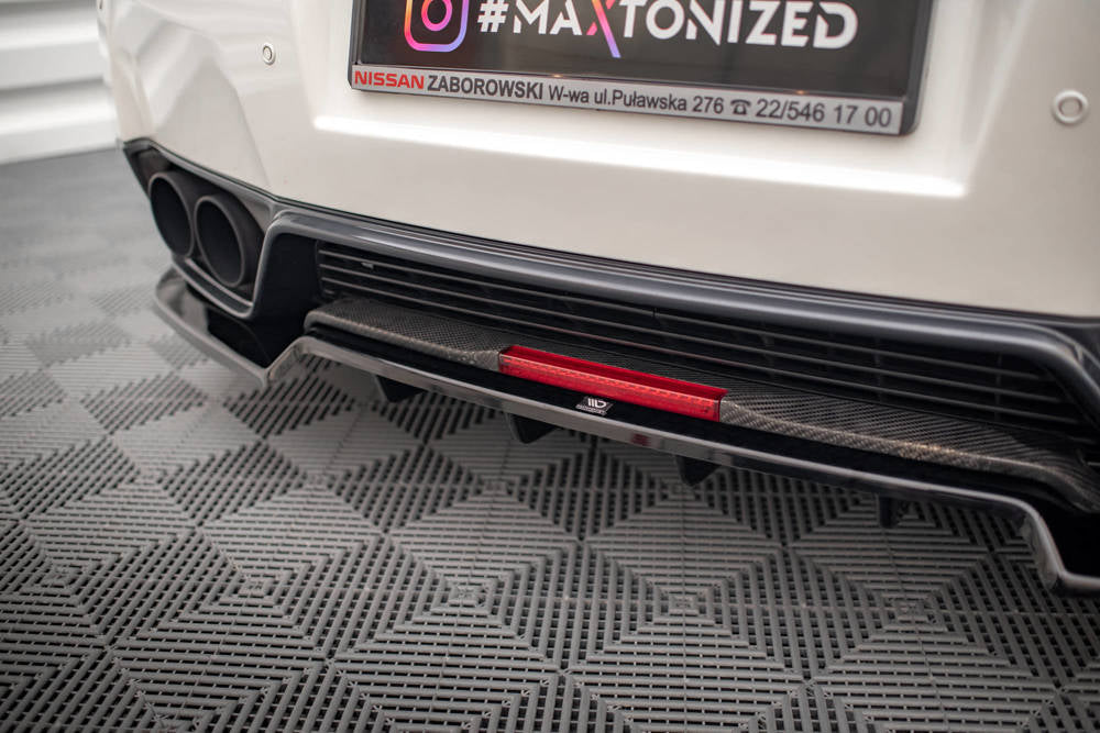 Añadido difusor maxton + flaps Nissan Gtr R35 2011/16