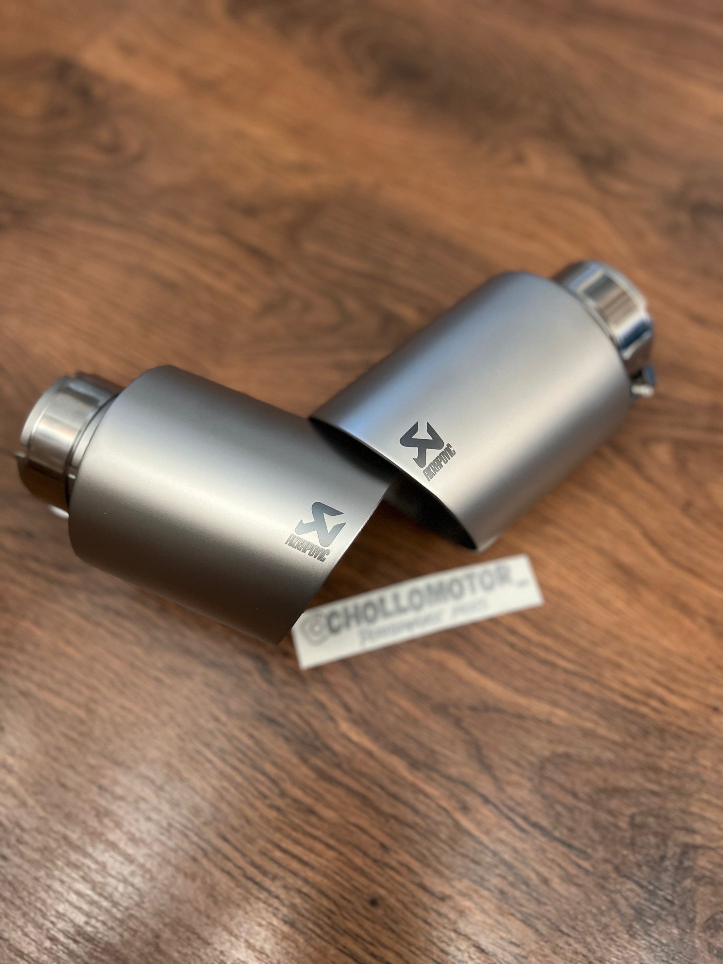 Cola individual tipo R logo lateral