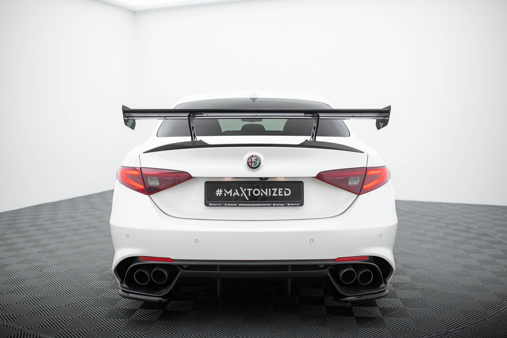 Aleron Carbono Maxton Alfa Romeo Giulia Quadrifoglio 2016 -