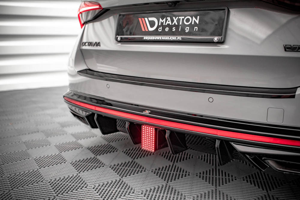 Luz Led Stop tipo F1 Skoda Octavia RS Mk4 2020 -