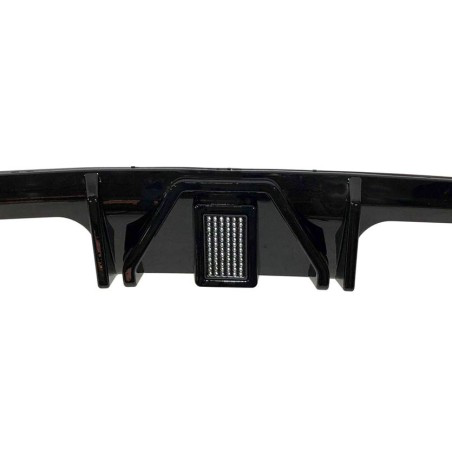 Difusor Trasero BMW M4 G82 / G83 look M Performance + luz led