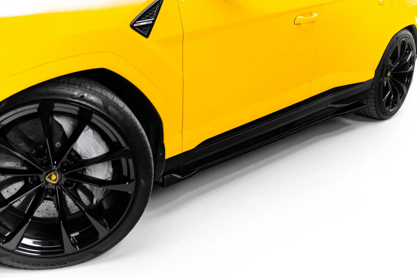 Taloneras Maxton Carbono prepeg Lamborghini Urus 2018/24