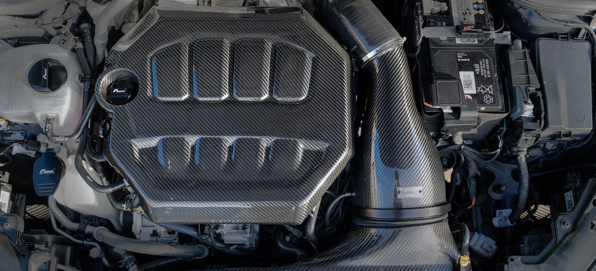 Tapa de motor de fibra de carbono Eventuri para Golf 8 GTI / Golf 8 R