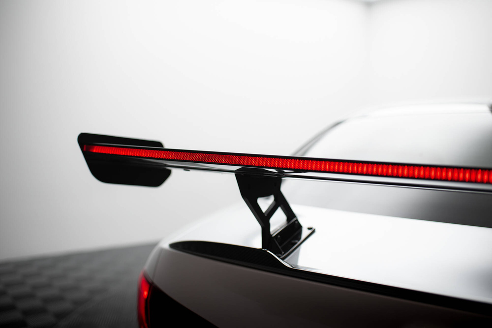 Aleron Carbono con led Maxton Alfa Romeo Giulia Quadrifoglio 2016 -