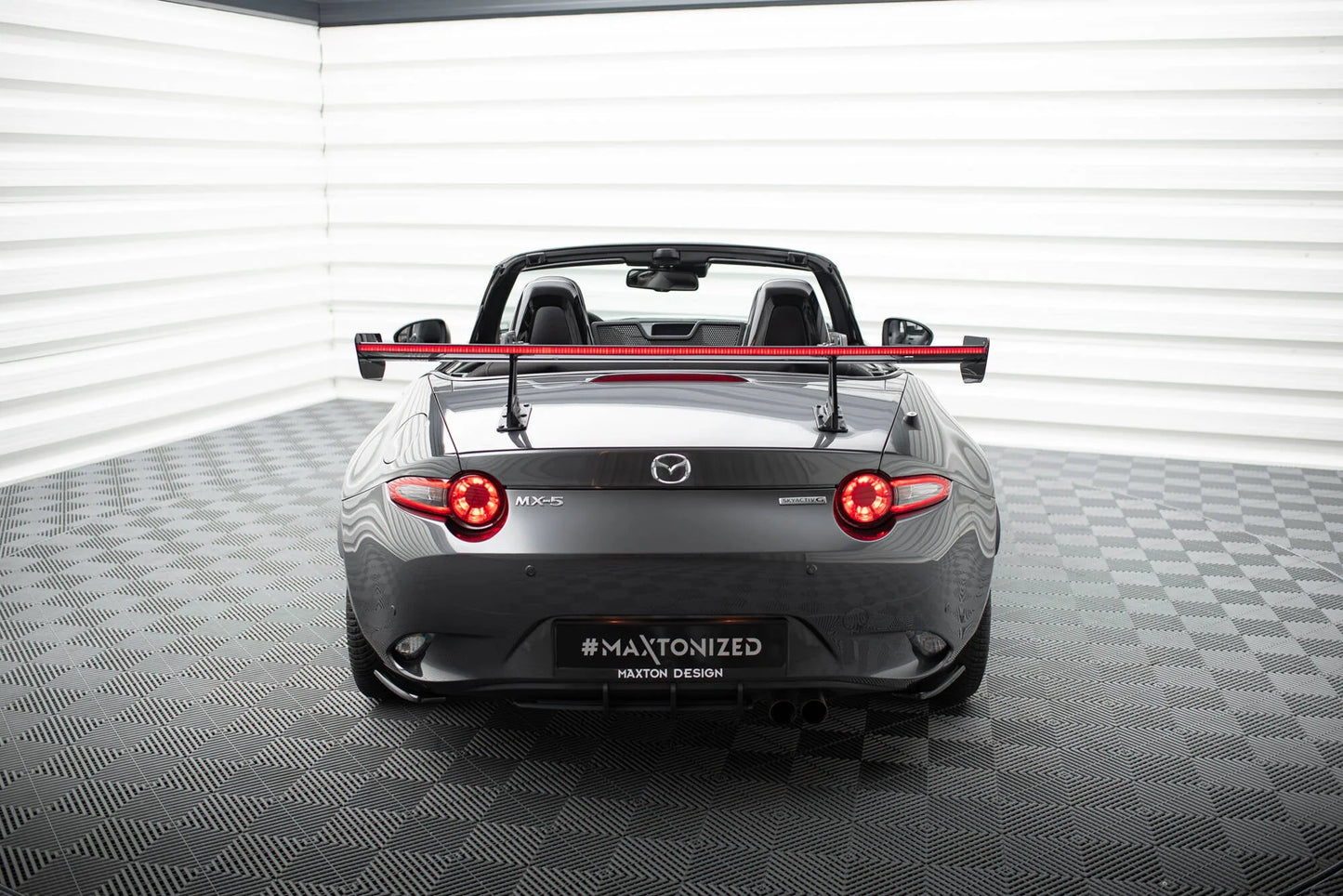 Aleron Carbono Swan + led Maxton Mazda MX-5 ND (Mk4) 2015 - 2024