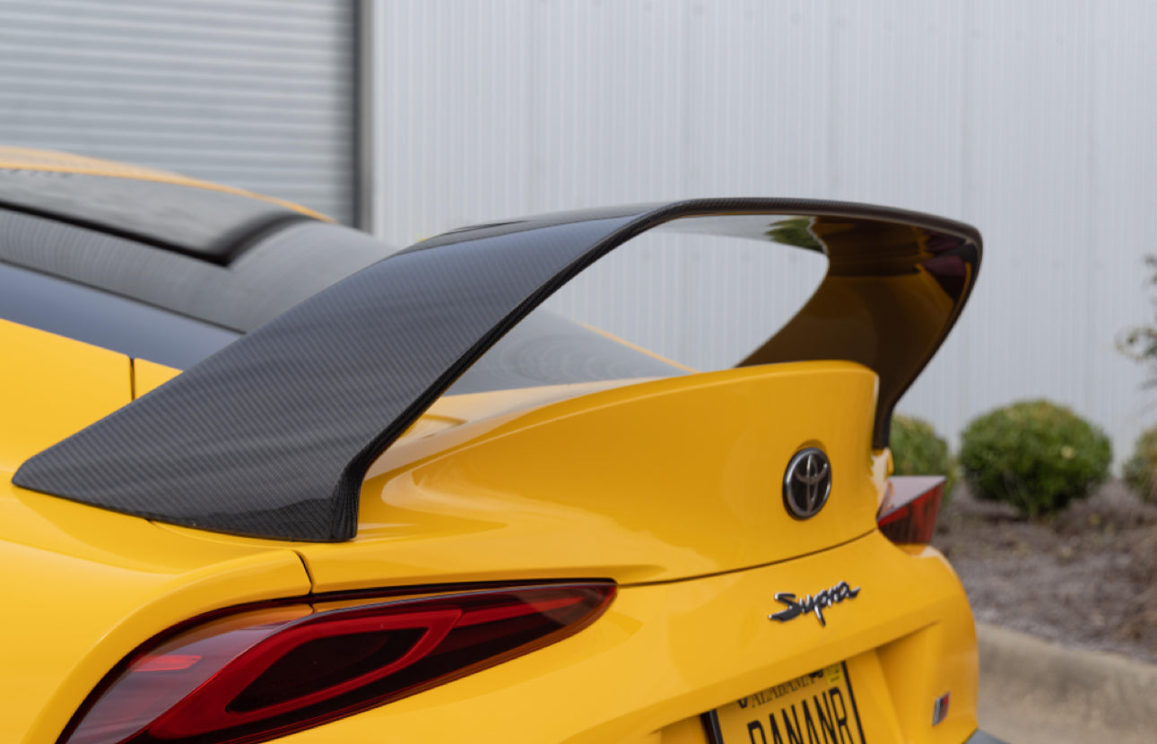 Aleron carbono Dinan Toyota Supra Mk5 2020/25