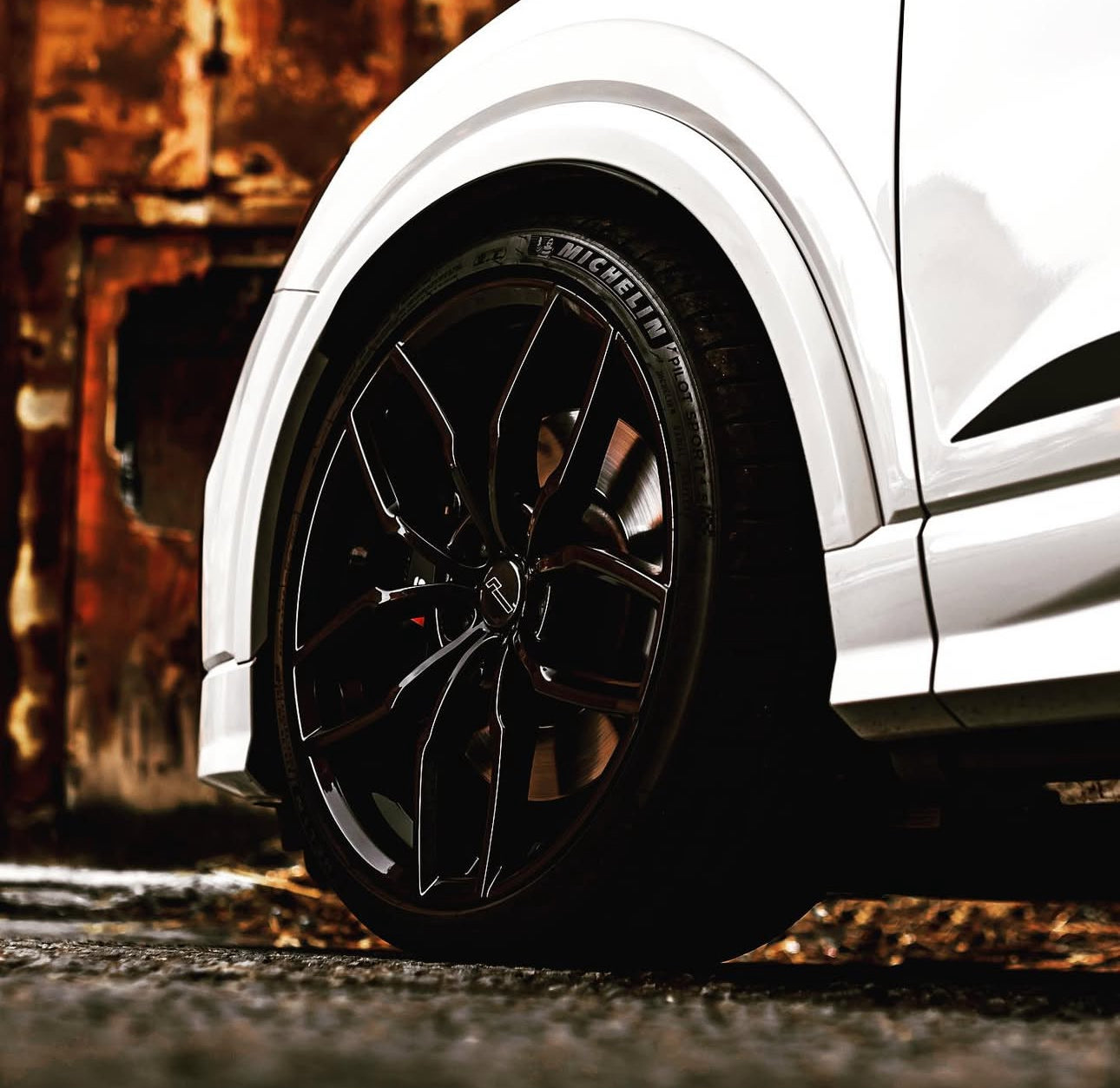 Llantas Racingline R360 19 x 8.5 - 5x112 ET44 Negro Brillo