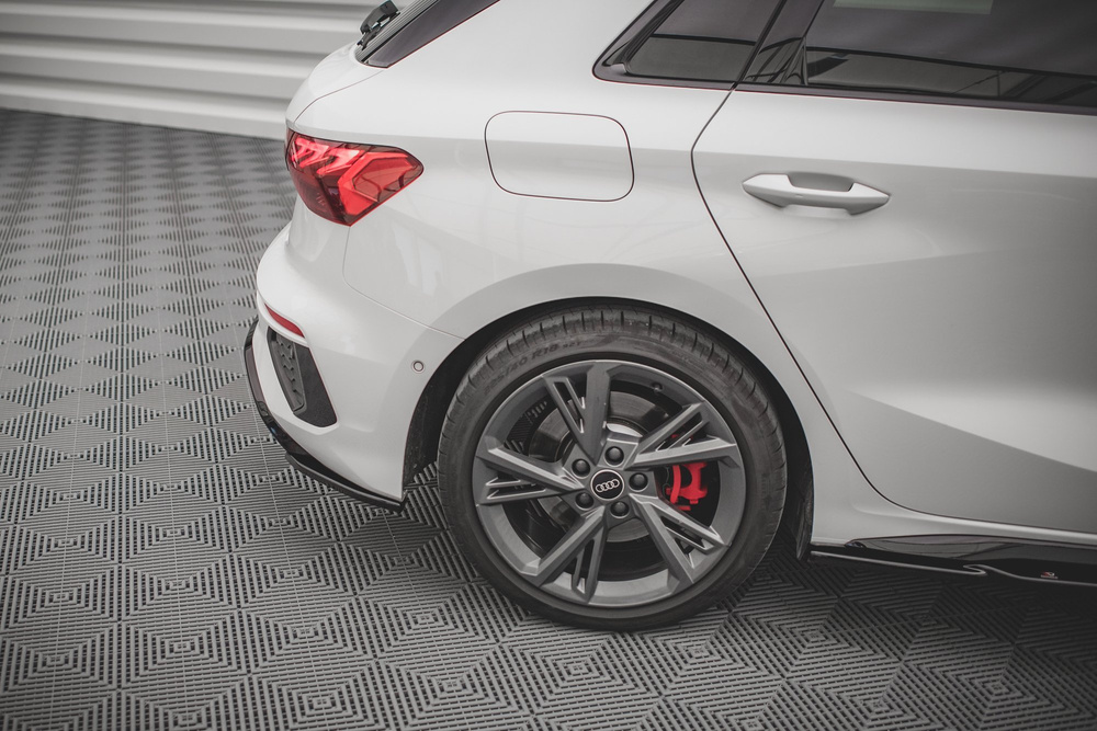 Añadido lateral Difusor Maxton V2 Audi S3 / A3 Sline 8Y Sportback 2020/24