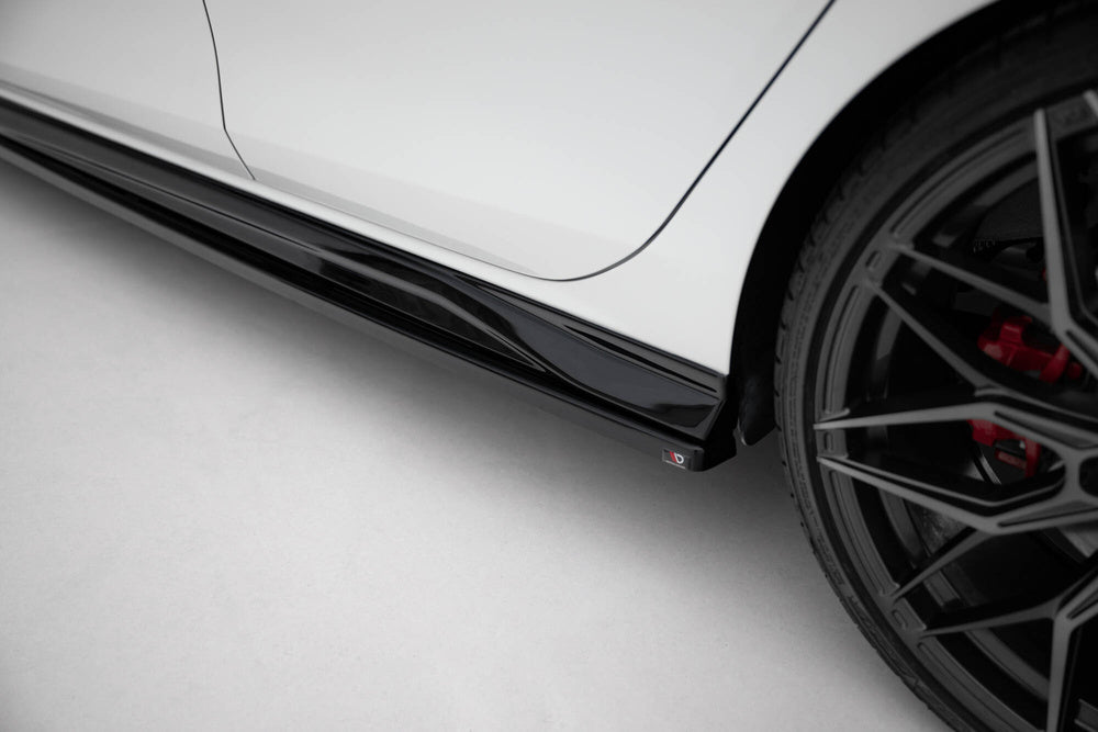 Taloneras Maxton V4 Golf Mk8 GTI / GTE / GTI Clubsport / GTD / R-Line  2020-