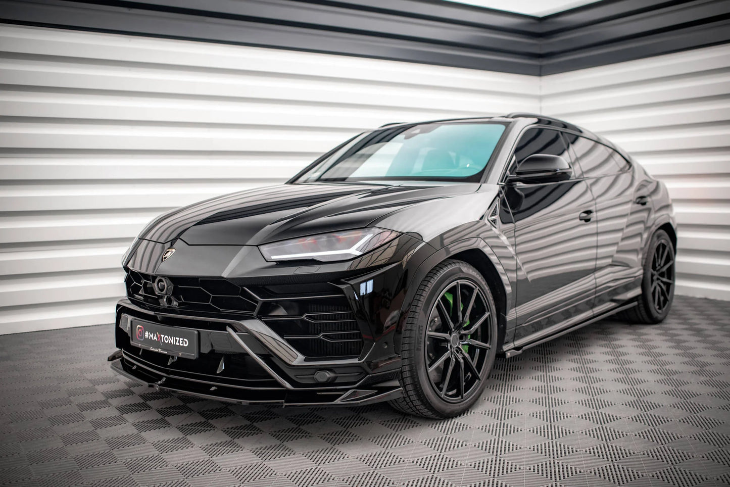 Lip Maxton V1 Lamborghini Urus 2018/24