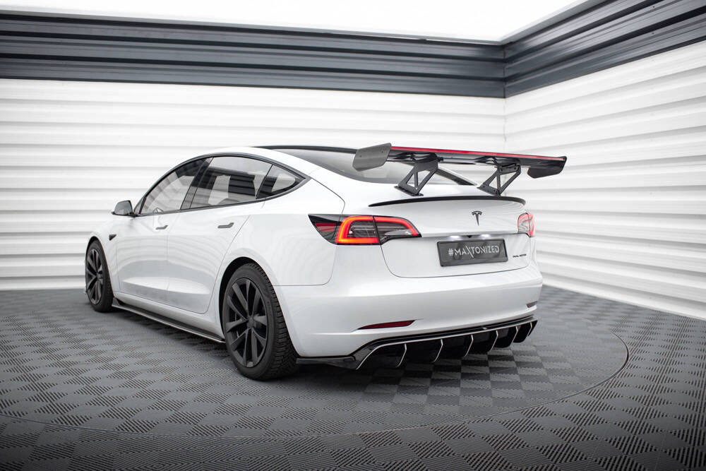 Aleron Carbono con Led Maxton Tesla Model 3 2017-