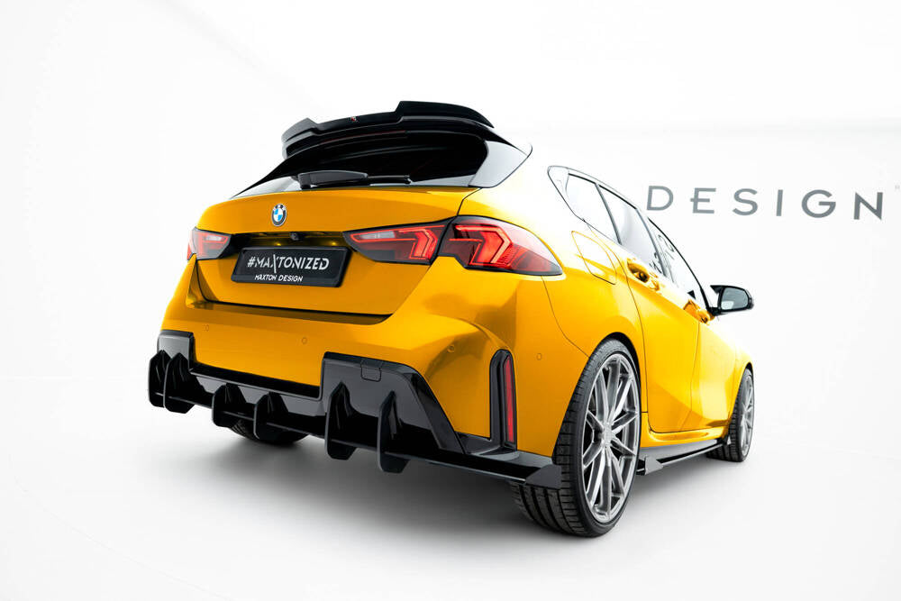 Añadido Difusor Maxton Pro + flaps Bmw Serie 1 M-Pack F70 2024 -