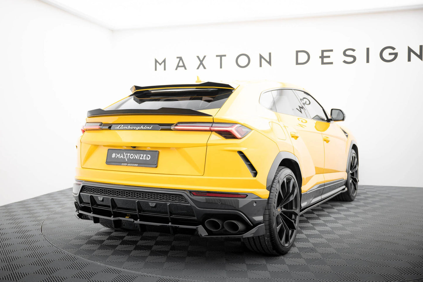Difusor trasero Maxton Lamborghini Urus 2018/24
