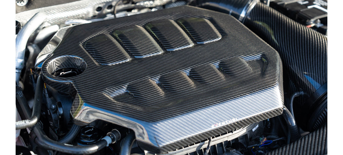 Tapa de motor de fibra de carbono Eventuri para Golf 8 GTI / Golf 8 R