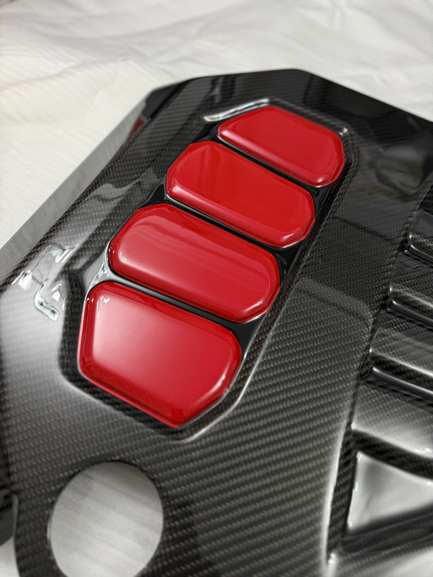Tapa de motor de fibra de carbono APR para S3 8Y / Golf 8 GTI / Golf 8 R / Formentor EA888.4