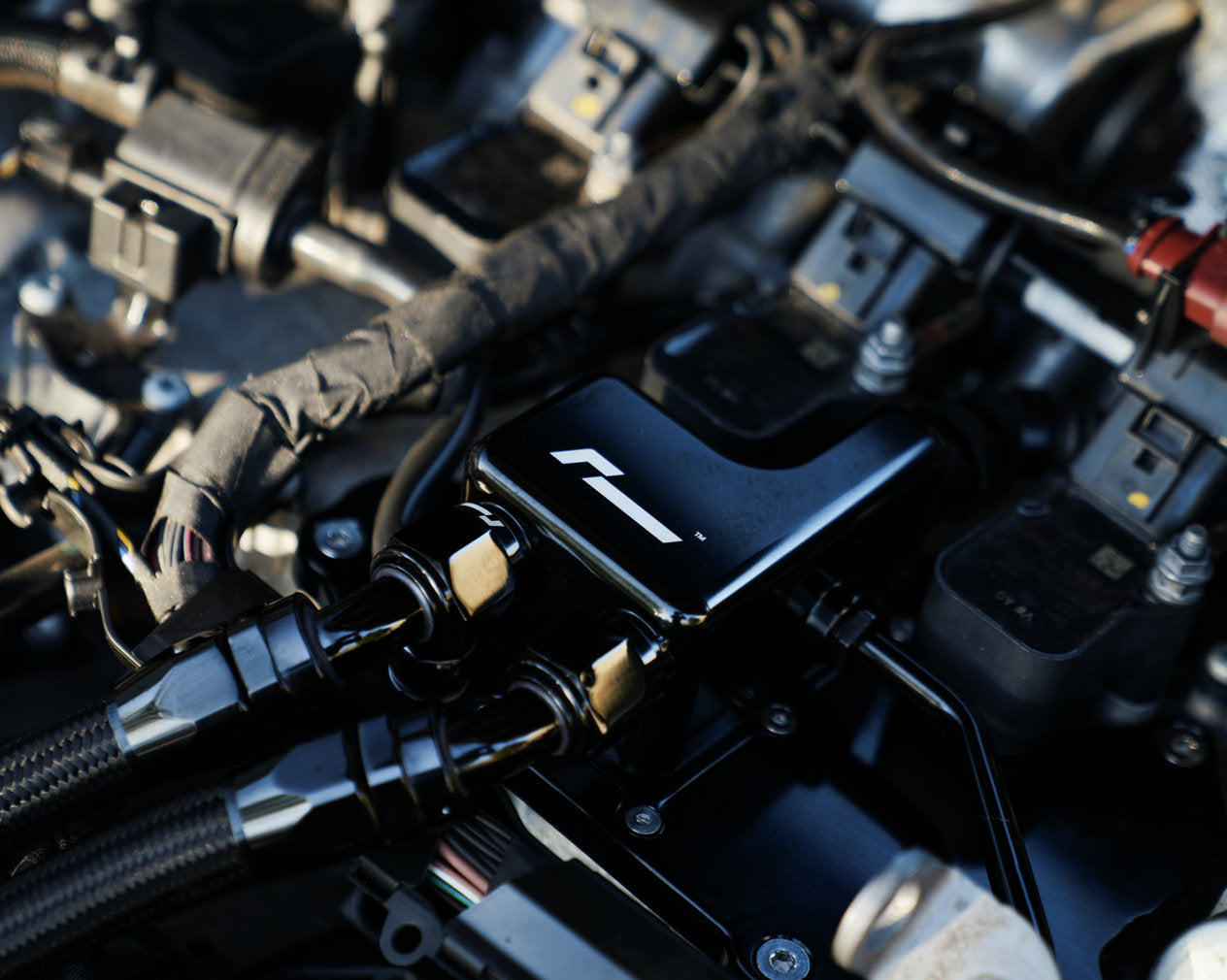 Decantador De Aceite Racingline EA888.4 2.0TSI VW Golf Mk8 GTI & Mk8 R / Audi S3 8Y / Cupra Leon