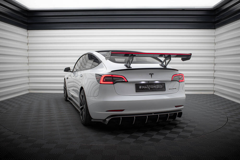 Aleron Carbono con Led Maxton Tesla Model 3 2017-