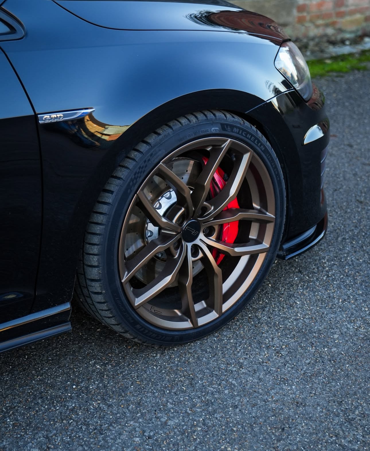 Llantas Racingline R360 19 x 8.5 - 5x112 ET44 Bronce Mate
