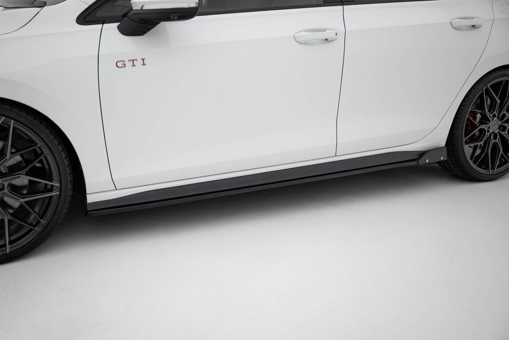 Taloneras Maxton V2 + flaps Golf Mk8 GTI / GTE / GTI Clubsport / GTD / R-Line  2020-