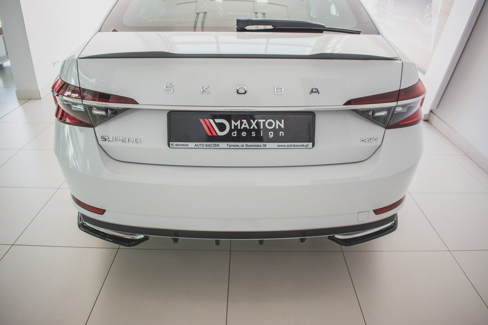 Añadido lateral difusor Maxton Skoda Superb Mk3 Hatchback/Estate 2019-