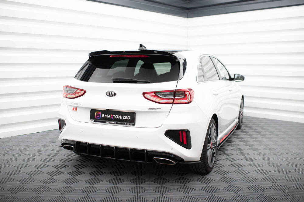 Añadido lateral difusor Maxton Pro Kia Ceed GT Mk3 2018/22