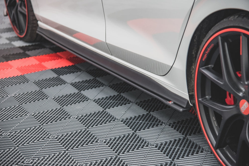 Taloneras Maxton Pro Golf Mk8 GTI / GTE / GTI Clubsport / GTD / R-Line  2020-