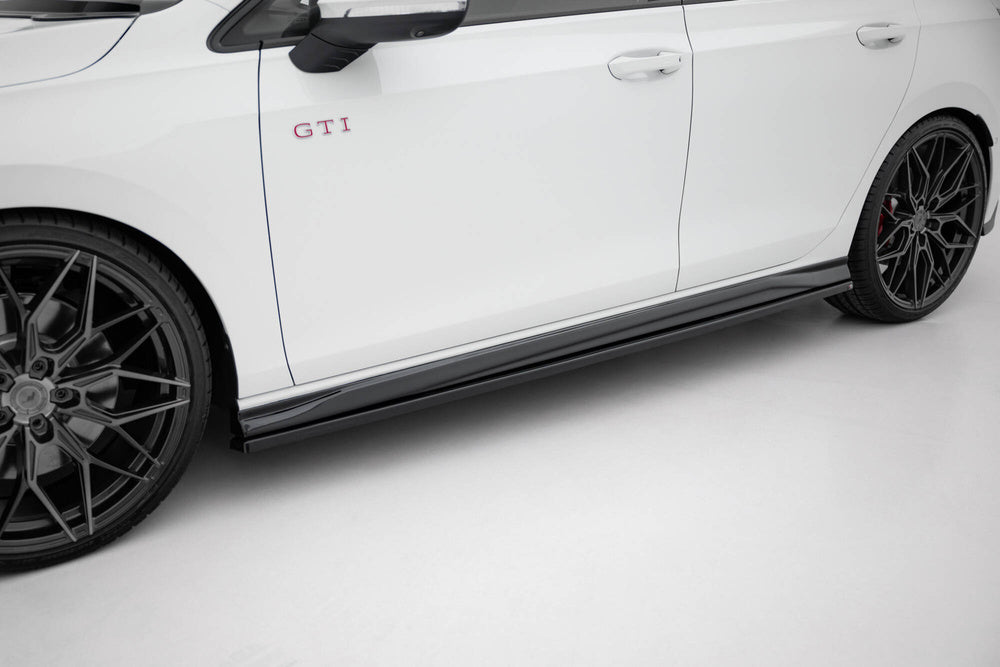 Taloneras Maxton V4 Golf Mk8 GTI / GTE / GTI Clubsport / GTD / R-Line  2020-