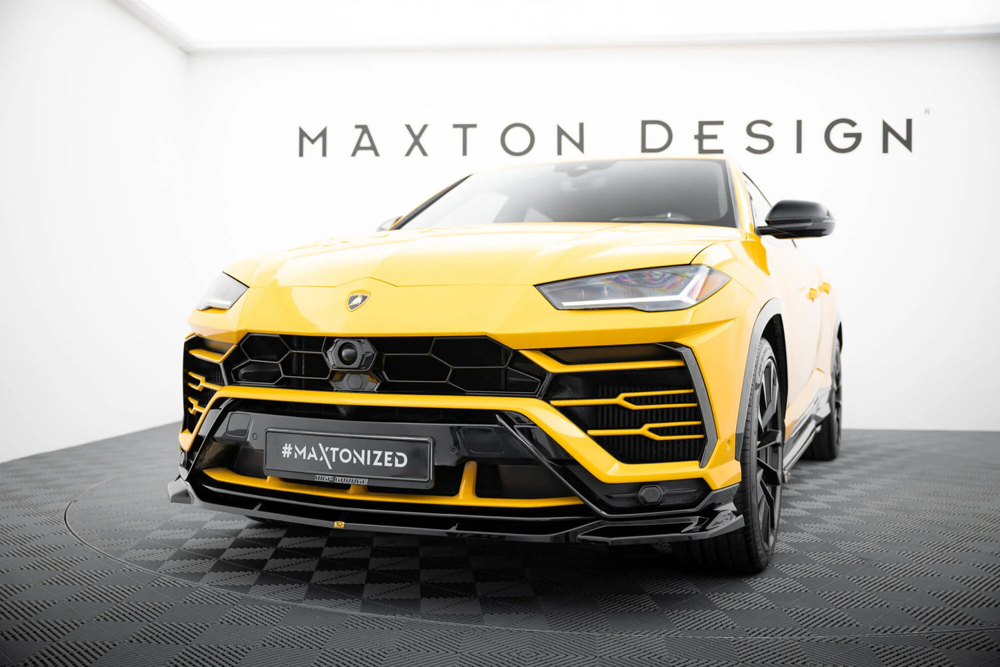 Lip Maxton V3 Lamborghini Urus 2018/24
