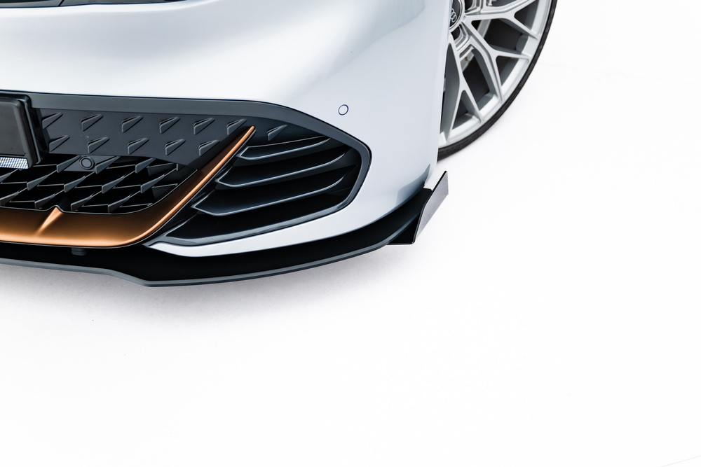 Lip Maxton Pro + flaps Cupra Born 2021-