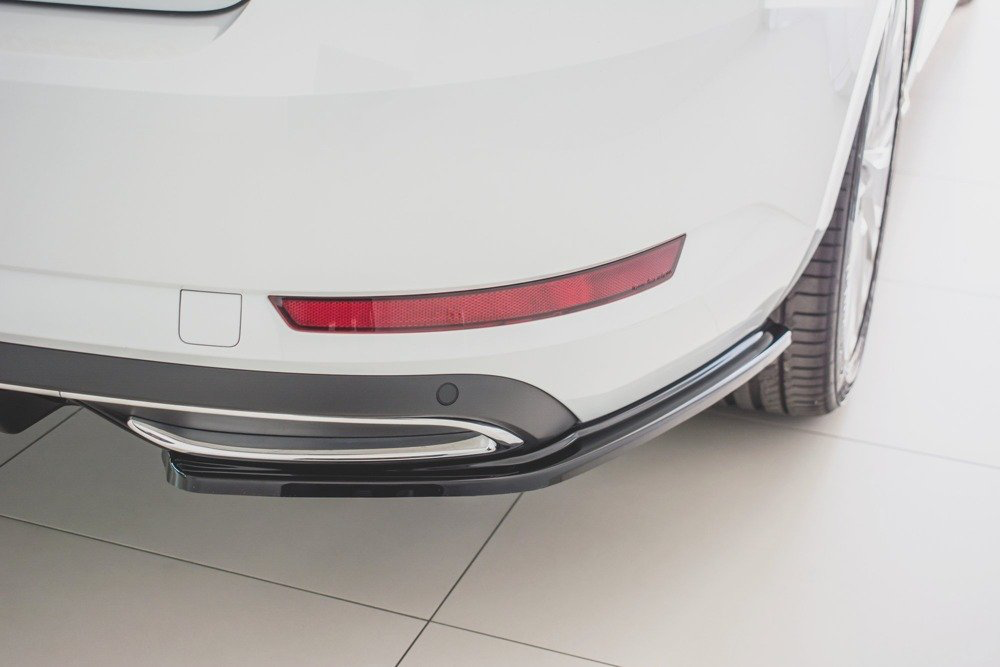 Añadido lateral difusor Maxton Skoda Superb Mk3 Hatchback/Estate 2019-