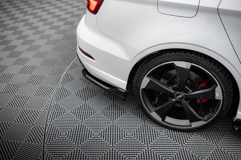 Añadido lateral difusor Maxton V3 Audi RS3 8V Sedan 2016/20