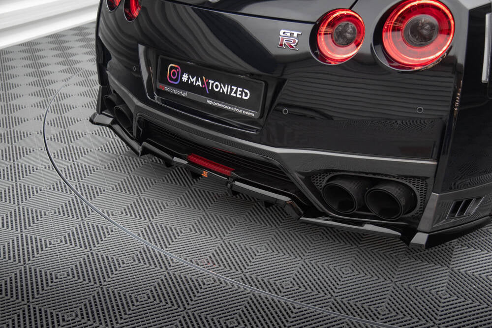 Añadido difusor maxton Nissan Gtr R35 2016/2022