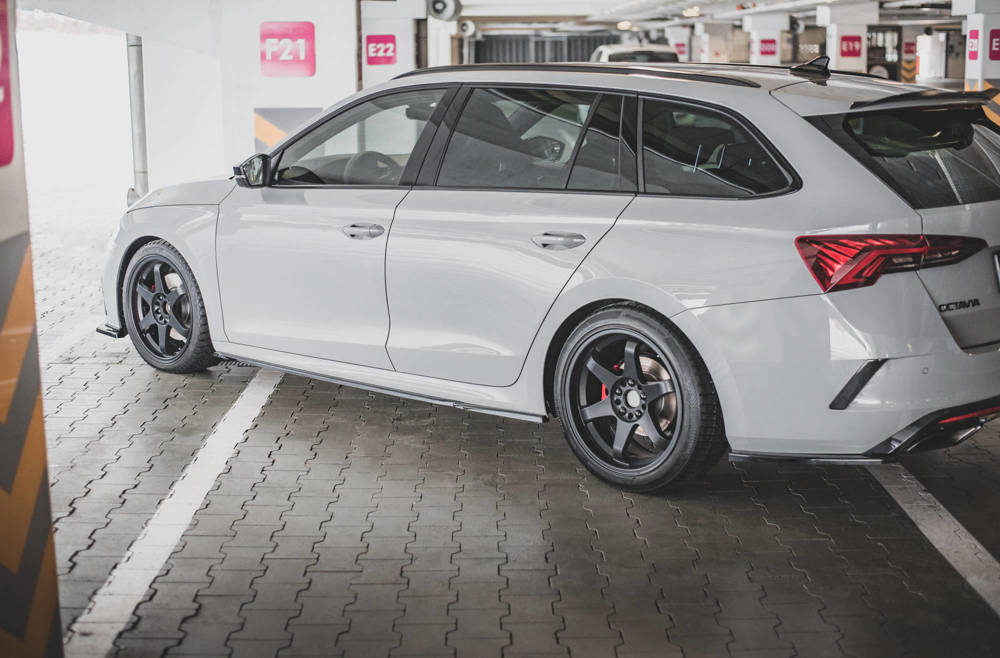Taloneras Maxton v1 Skoda Octavia RS Mk4 2020 -